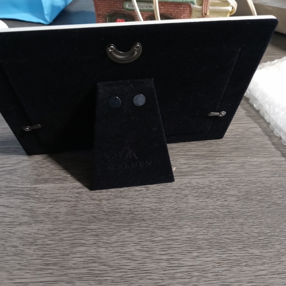 Picture frame - Picture 3 of 3